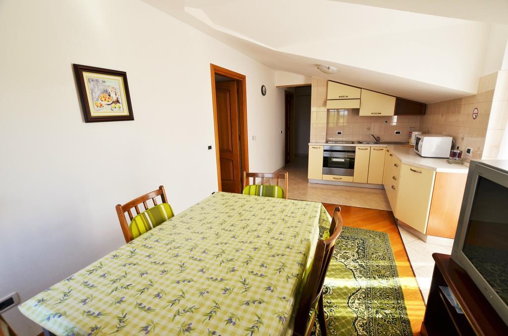 Apartments Sv. Pelegrin Umag Eksteriør billede