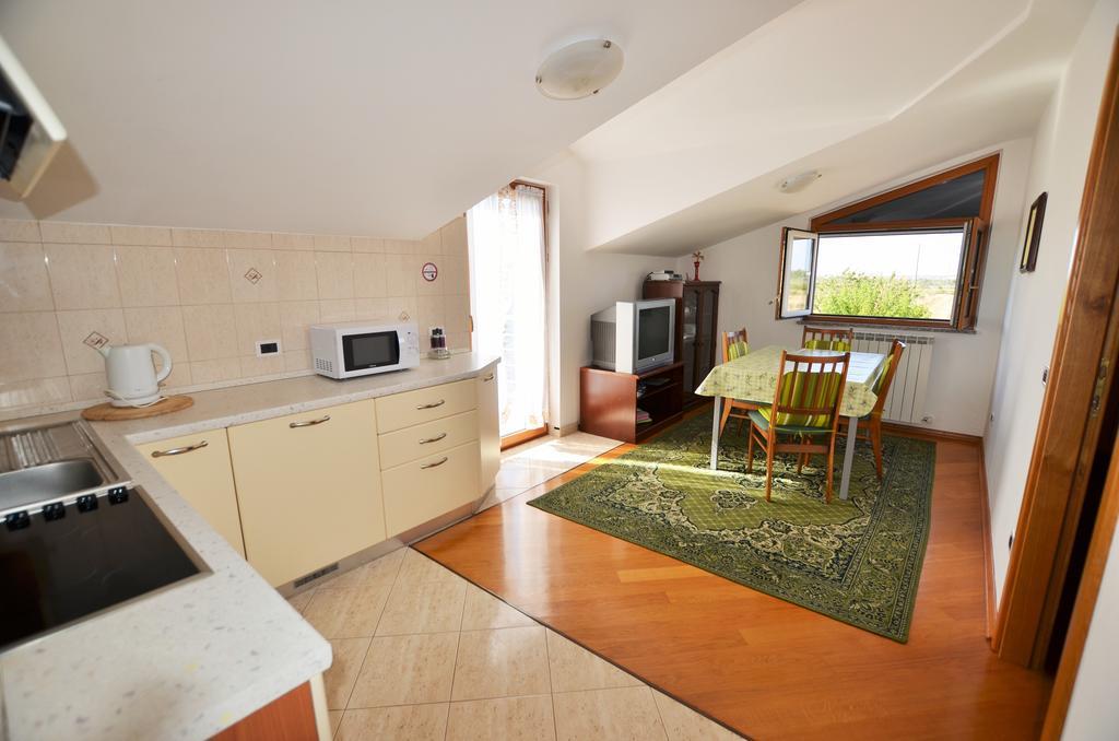 Apartments Sv. Pelegrin Umag Eksteriør billede