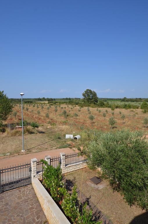 Apartments Sv. Pelegrin Umag Eksteriør billede