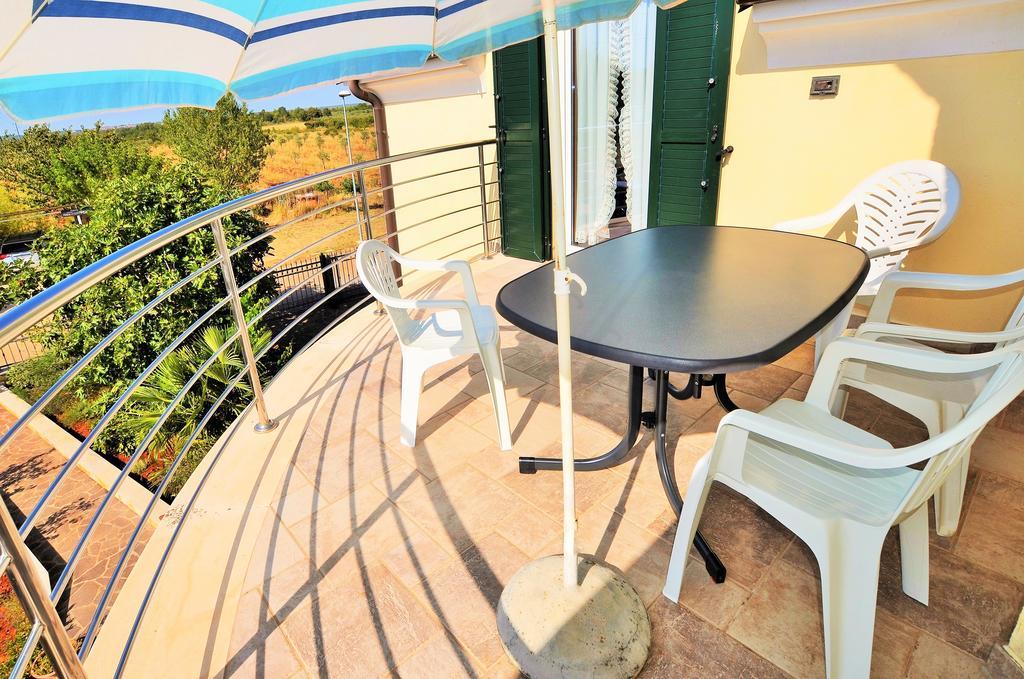 Apartments Sv. Pelegrin Umag Eksteriør billede